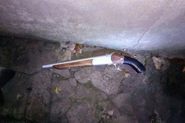 В Одессе задержали неадекватного мужчину, который стрелял из обреза на улице