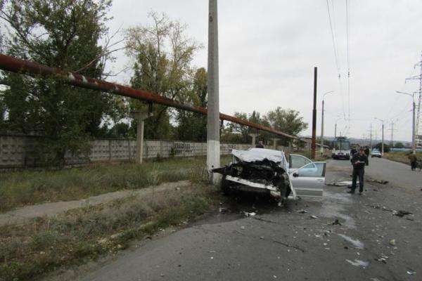 В Северодонецке произошло ДТП с троллейбусом, есть погибший В Северодонецке произошло ДТП с троллейбусом, есть погибший