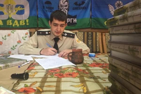 В Киеве сожгли грузовик известного волонтера В Киеве сожгли грузовик известного волонтера