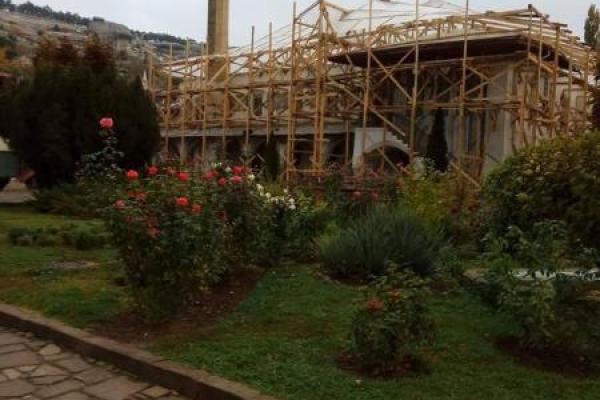 Оккупанты в Крыму уничтожают Бахчисарайский дворец Оккупанты в Крыму уничтожают Бахчисарайский дворец