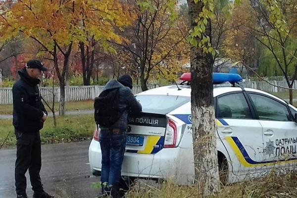 В Северодонецке мужчина напал с ножом на полицейских
