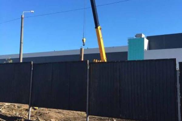 "Без суда даже забор не снести": Бирюков рассказал о "земельных" проблемах армии