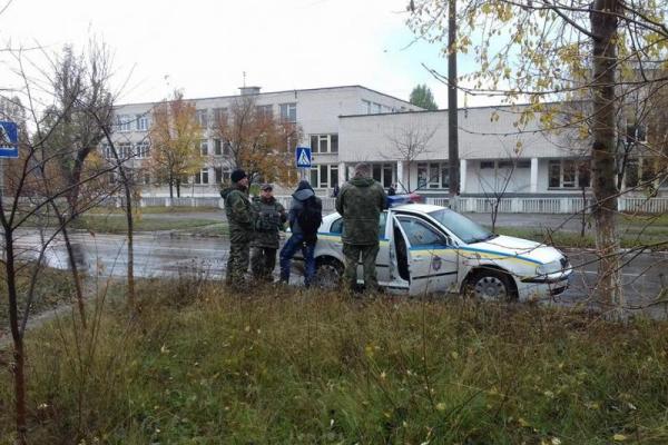 В Северодонецке мужчина напал с ножом на полицейских