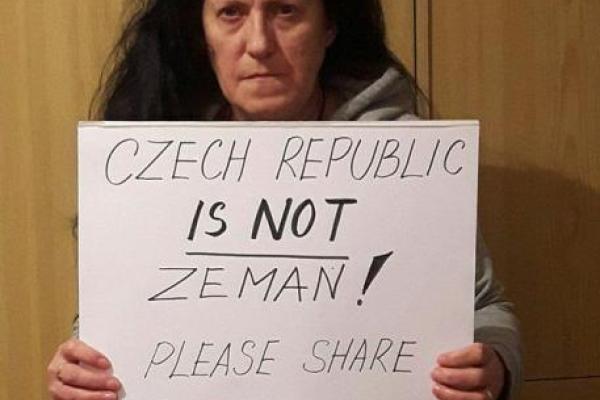 Протесты в Праге и новое заявление Земана о Крыме: кому чешский президент пообещал «Нобелевку» Протесты в Праге и новое заявление Земана о Крыме: кому чешский президент пообещал «Нобелевку»