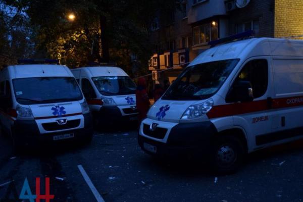 В Донецке взрывом разворотило подъезд пятиэтажки: обнародованы фото В Донецке взрывом разворотило подъезд пятиэтажки: обнародованы фото
