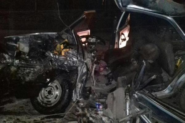 В Запорожской области в ДТП погибли 2 человека В Запорожской области в ДТП погибли 2 человека