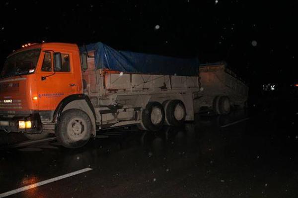 На Хмельниччине в течение часа на одной дороге произошло два ДТП: есть погибший На Хмельниччине в течение часа на одной дороге произошло два ДТП: есть погибший