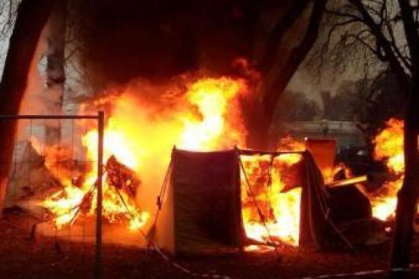 В палаточном городке у Верховной Рады произошел пожар