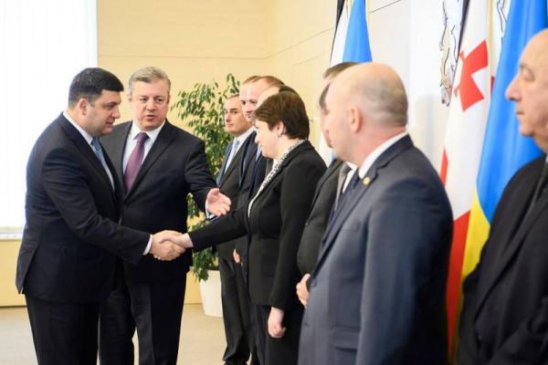 Гройсман начал официальный визит в Грузию Гройсман начал официальный визит в Грузию