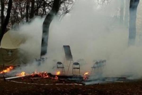 В палаточном городке у Верховной Рады произошел пожар