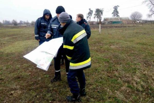 На Каневском водохранилище второй день ищут мужчину и ребенка, которые рыбачили на лодке На Каневском водохранилище второй день ищут мужчину и ребенка, которые рыбачили на лодке