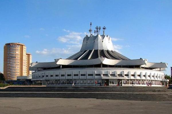 "Гастроли цирка ужасов": жители Днепра шокированы жестоким обращением с животными "Гастроли цирка ужасов": жители Днепра шокированы жестоким обращением с животными