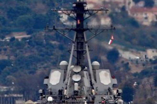 В Черное море вошел американский эсминец с ракетами "Томагавк": появились кадры