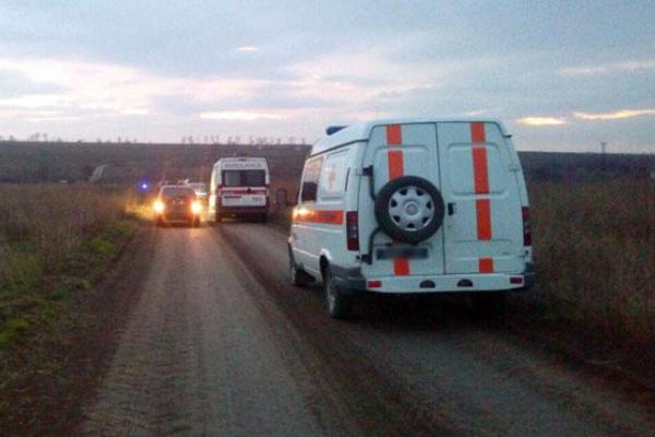 Авто разорвало на куски: появилось видео с места подрыва патруля полиции под Мариуполем Авто разорвало на куски: появилось видео с места подрыва патруля полиции под Мариуполем