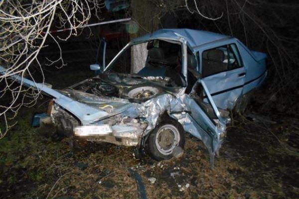 На Харьковщине в ДТП погибли два водителя автомобилей На Харьковщине в ДТП погибли два водителя автомобилей