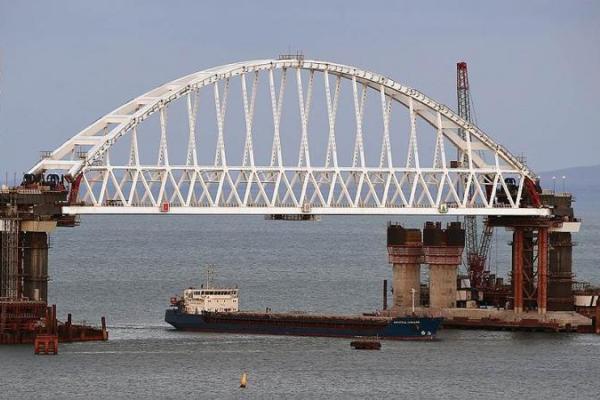 "Ошибочка вышла!": Для устранения проблем строителям Крымского моста понадобится еще 3 млрд рублей "Ошибочка вышла!": Для устранения проблем строителям Крымского моста понадобится еще 3 млрд рублей