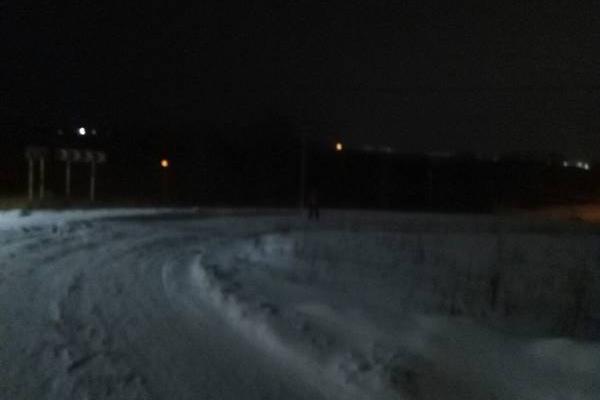 Россиянка провалилась в канализационный люк и нашла пропавшего ребенка