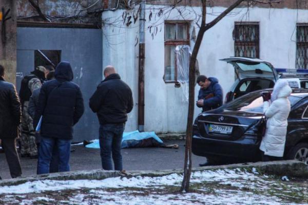 Стрельба в Одессе: застреленный преступник оказался лидером партии Сталина Стрельба в Одессе: застреленный преступник оказался лидером партии Сталина