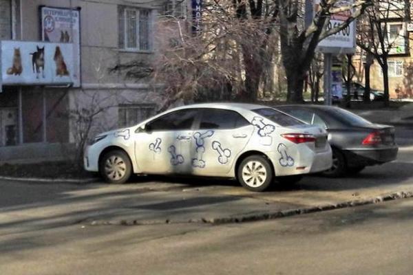 Одесситка-художница оригинально отомстила своему парню за измену Одесситка-художница оригинально отомстила своему парню за измену
