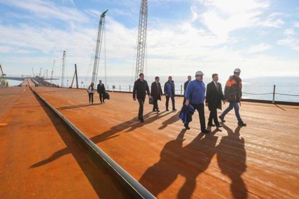 Российский журналист рассказал, почему Крымский мост не запустят в 2018 году Российский журналист рассказал, почему Крымский мост не запустят в 2018 году