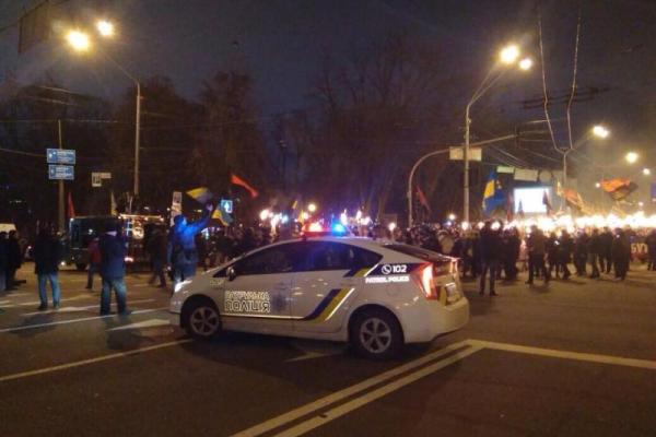 В Украине проходят факельные шествия в честь дня рождения Бандеры