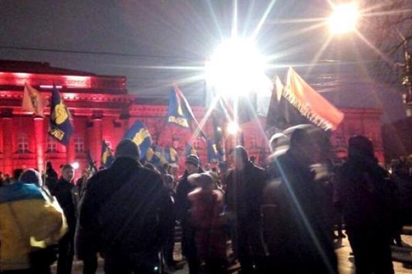 В Украине проходят факельные шествия в честь дня рождения Бандеры