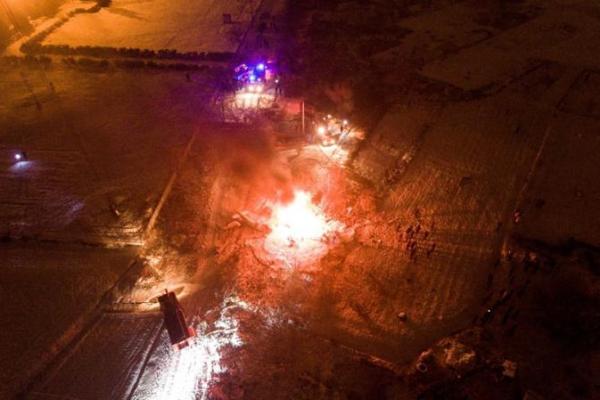 Взрыв, сильный пожар и груда покореженного металла: очевидцы о крушении вертолета в Кременчуге Взрыв, сильный пожар и груда покореженного металла: очевидцы о крушении вертолета в Кременчуге