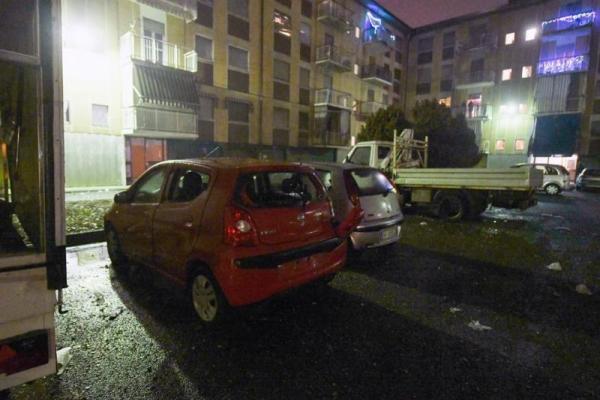 В Италии прогремел взрыв: ранены люди, полиция обнаружила еще 12 бомб В Италии прогремел взрыв: ранены люди, полиция обнаружила еще 12 бомб