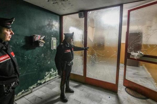 В Италии прогремел взрыв: ранены люди, полиция обнаружила еще 12 бомб В Италии прогремел взрыв: ранены люди, полиция обнаружила еще 12 бомб