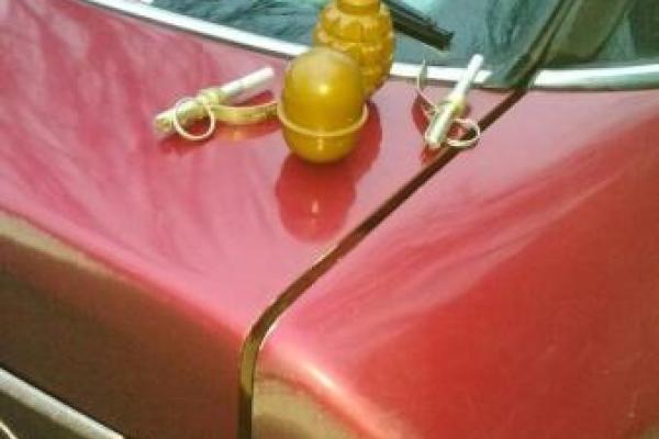 В Макеевке "защитник русского мира" на автомобиле снес толпу пешеходов В Макеевке "защитник русского мира" на автомобиле снес толпу пешеходов