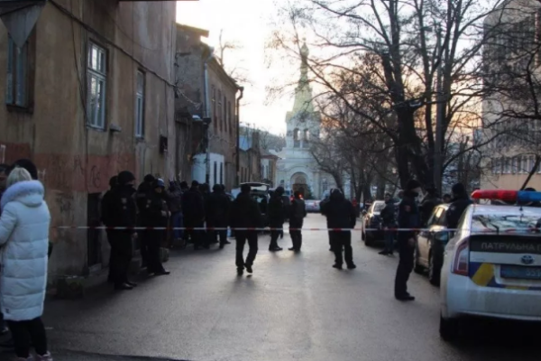 Стрельба в Одессе: застреленный преступник оказался лидером партии Сталина Стрельба в Одессе: застреленный преступник оказался лидером партии Сталина