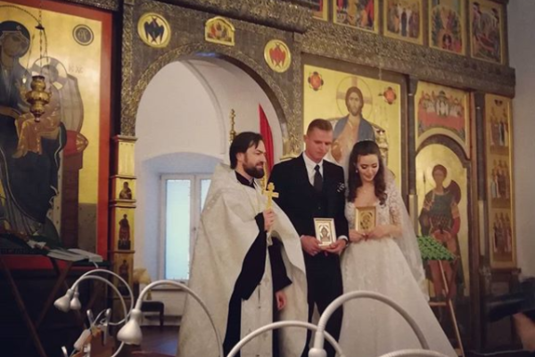 Бывший муж Бузовой обвенчался с новой женой Бывший муж Бузовой обвенчался с новой женой