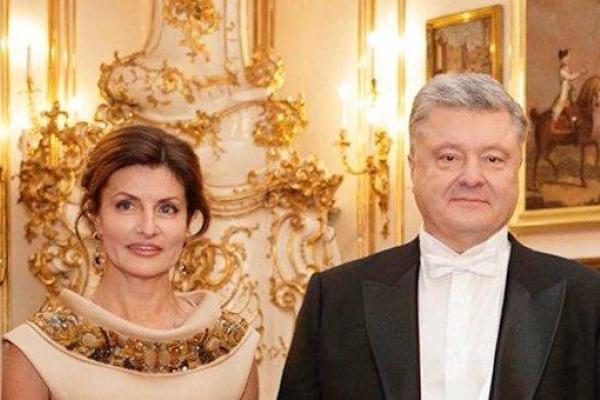 Порошенко с супругой посетил Венский бал: реакция политиков и соцсетей Порошенко с супругой посетил Венский бал: реакция политиков и соцсетей