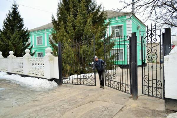 Сотрудники ЛЭО пикетировали Лисичанский водоканал