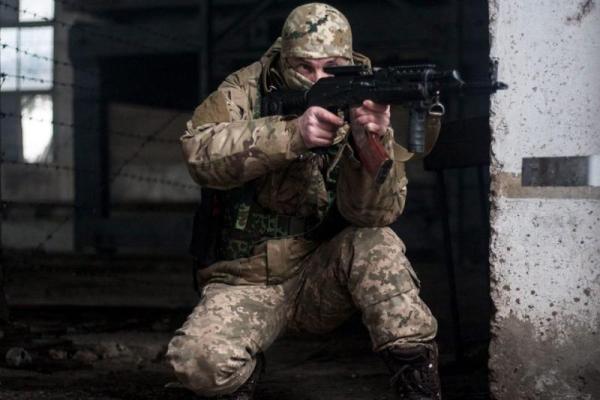 Бойцы ВСУ готовятся к штурмовым действиям и зачисткам в населенных пунктах