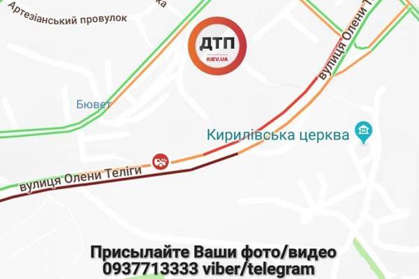 В Киеве 2 автобуса попали в серьезное ДТП: на месте происшествия много "скорых" В Киеве 2 автобуса попали в серьезное ДТП: на месте происшествия много "скорых"