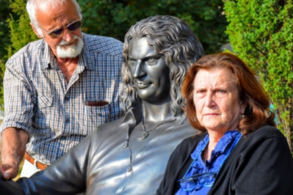 Украина чтит память Кузьмы Скрябина: 3 года назад жуткое ДТП оборвало жизнь музыканта