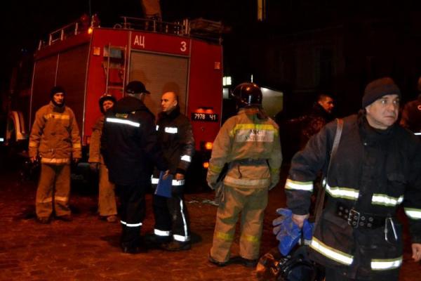 В Одессе обрушился дом: спасатели достали из-под завалов женщину В Одессе обрушился дом: спасатели достали из-под завалов женщину