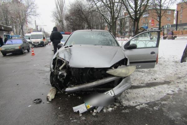 "По стопам Зайцевой": В Белой Церкви 18-летняя девушка на чужом авто сбила людей "По стопам Зайцевой": В Белой Церкви 18-летняя девушка на чужом авто сбила людей