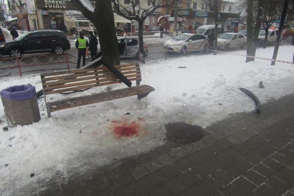 "По стопам Зайцевой": В Белой Церкви 18-летняя девушка на чужом авто сбила людей "По стопам Зайцевой": В Белой Церкви 18-летняя девушка на чужом авто сбила людей