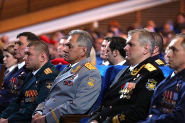 Больной Путин появился на публике Больной Путин появился на публике