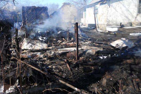 Боевики обстреляли Зайцево, начался пожар Боевики обстреляли Зайцево, начался пожар