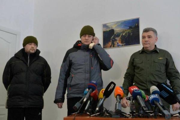Освобождены два украинских пограничника, которых ФСБ похитила в прошлом году Освобождены два украинских пограничника, которых ФСБ похитила в прошлом году