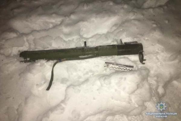 Ресторан в центре Киева обстреляли из гранатомета: кадры с места ЧП