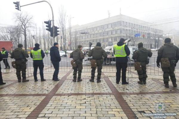 В центре Киева перекрыты улицы в связи с мероприятиями, приуроченными ко Дню рождения Шевченко