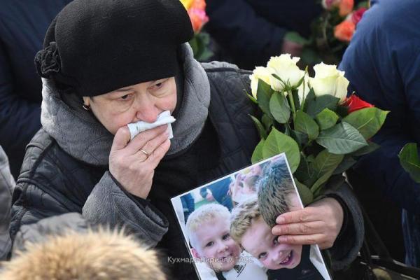 Пожар в Кемерово: украинский пранкер рассказал, зачем звонил в морги и говорил о 300 погибших Пожар в Кемерово: украинский пранкер рассказал, зачем звонил в морги и говорил о 300 погибших