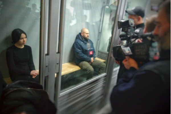 "Хоронили с закрытыми лицами": В суде опросили родных погибших в ДТП на Сумской и пассажирку Lexus "Хоронили с закрытыми лицами": В суде опросили родных погибших в ДТП на Сумской и пассажирку Lexus