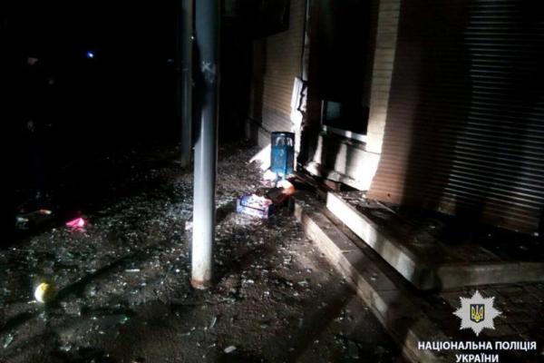 В Харькове неизвестные взорвали банкомат В Харькове неизвестные взорвали банкомат