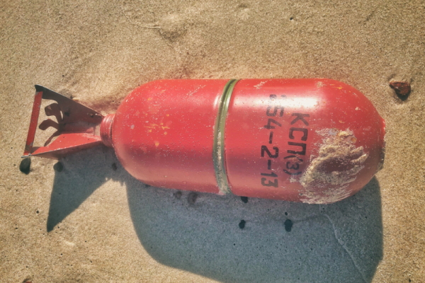 В Польше на пляжи "выбросились" сигнальные ракеты с российских субмарин