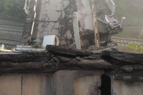 На оккупированной части Луганской области взорвали мост - соцсети